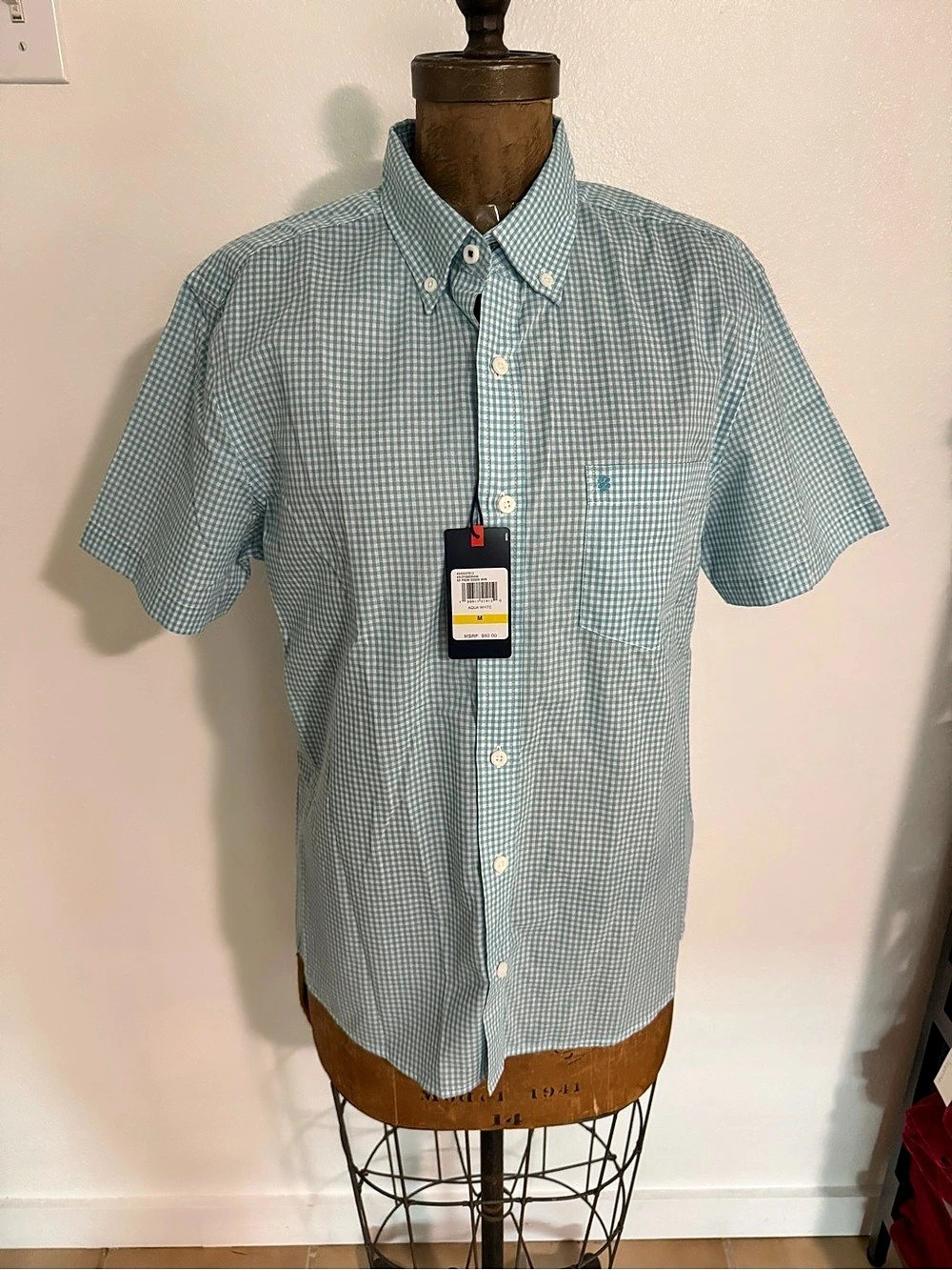 NWT Izod Aqua & White Gingham Short Sleeve Button Down Shirt Size M